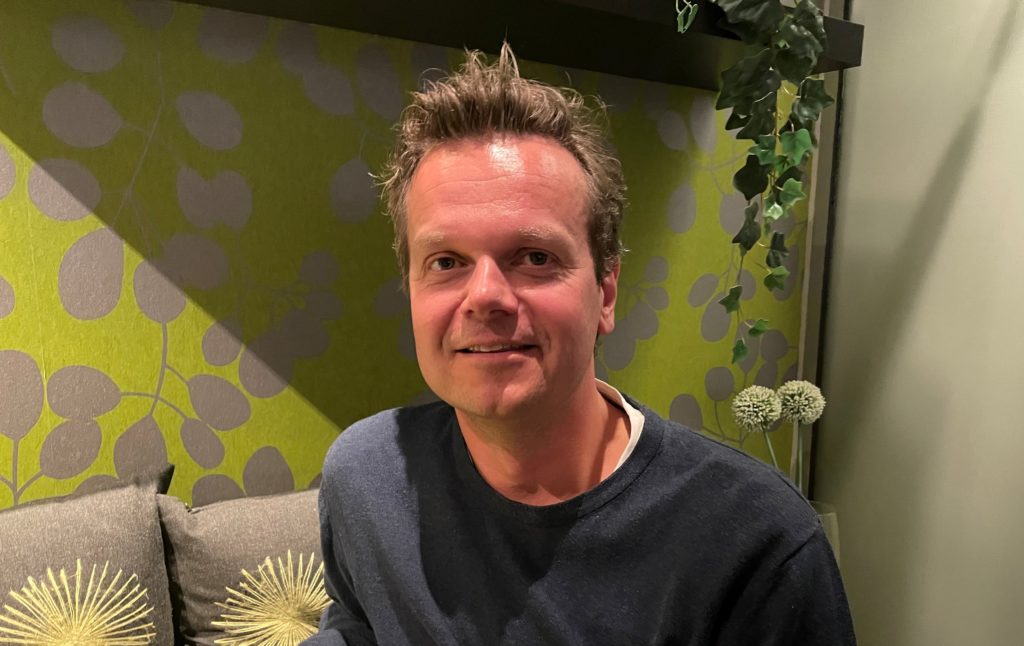 Bilde av Jens Jarle Nielsen som er poliklinisk behandlar ved Blå Kors Borgestadklinikken.